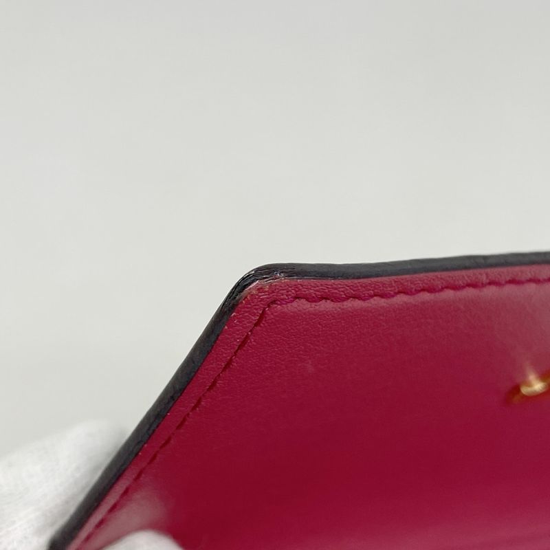 Louis Vuitton Trifold Wallet Taurillon Portefeuille Capucines Compact M62157