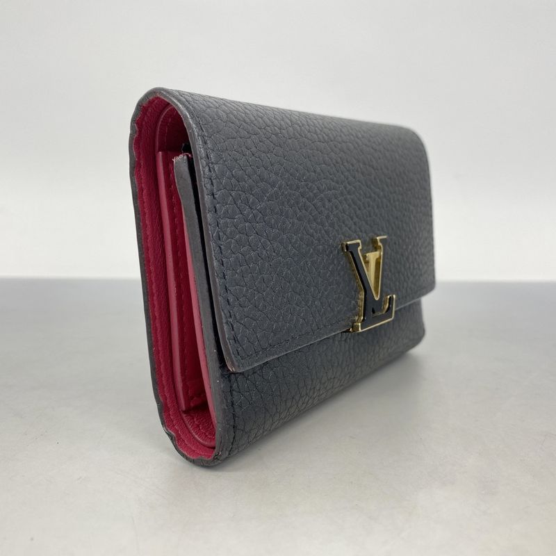 Louis Vuitton Trifold Wallet Taurillon Portefeuille Capucines Compact M62157