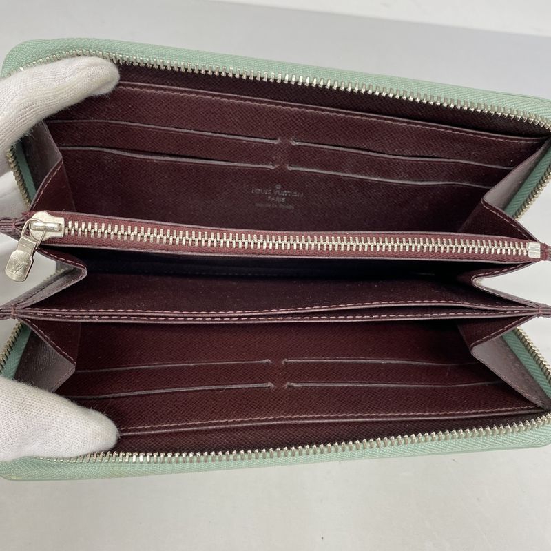 Louis Vuitton Epi Zippy Wallet M60313 Amande Electrique Cles Deuce