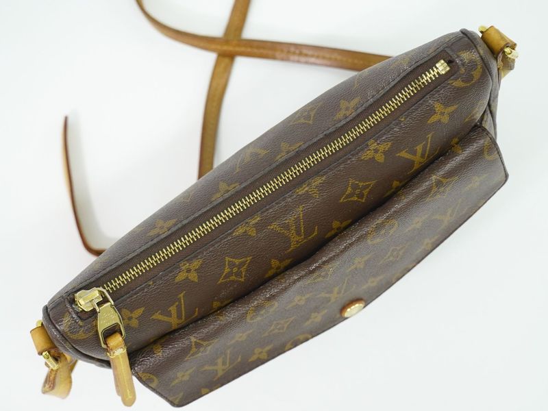 Authentic Louis Vuitton LV Mabillon Monogram Shoulder Bag Pochette Brown M41679