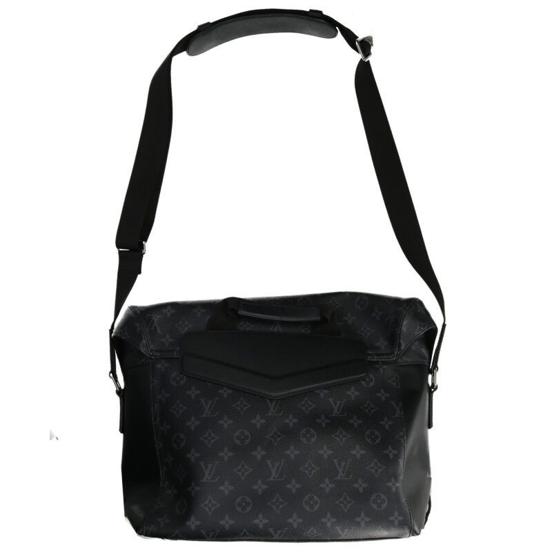 Louis Vuitton M40510 Messenger Voyage MM Monogram Eclipse Shoulder Bag Men's