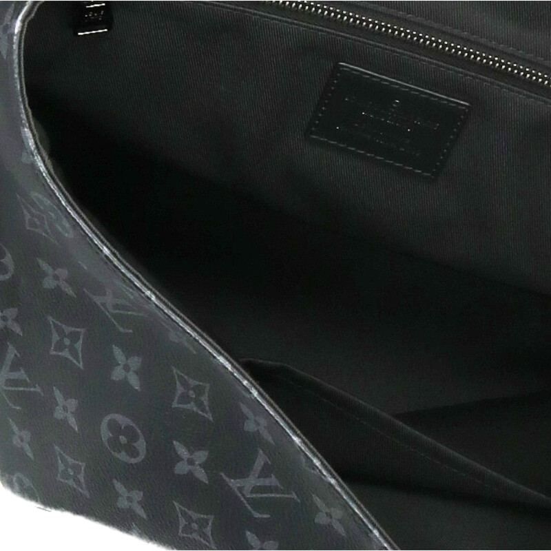Louis Vuitton M40510 Messenger Voyage MM Monogram Eclipse Shoulder Bag Men's