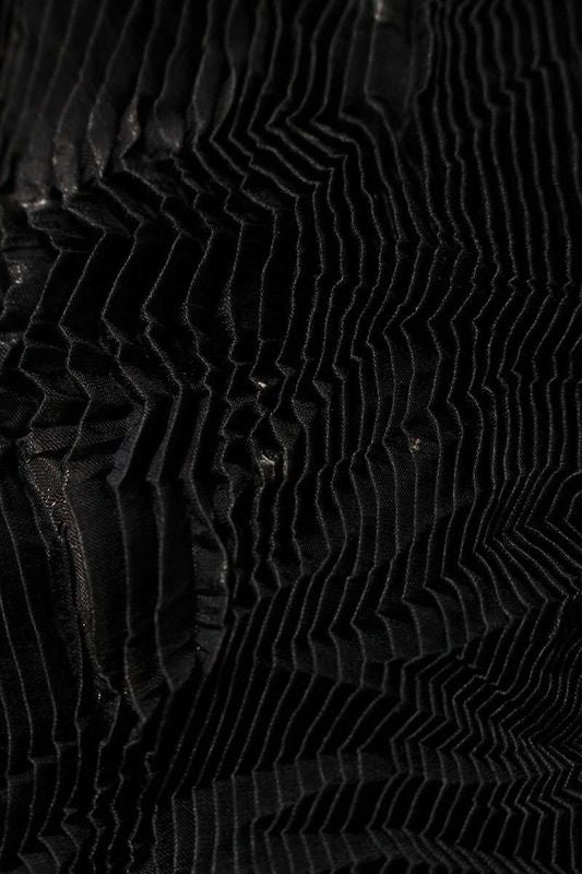 Chanel P43663v28591 Coco Mark Button Pleated Sleeveless Shirt Women's 42