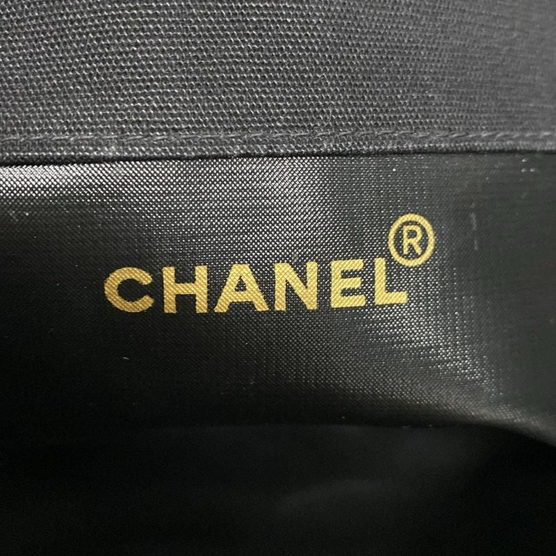 Chanel Tote Bag - Black And White Coco Mark / Chain Shoulder / Gold Hardware