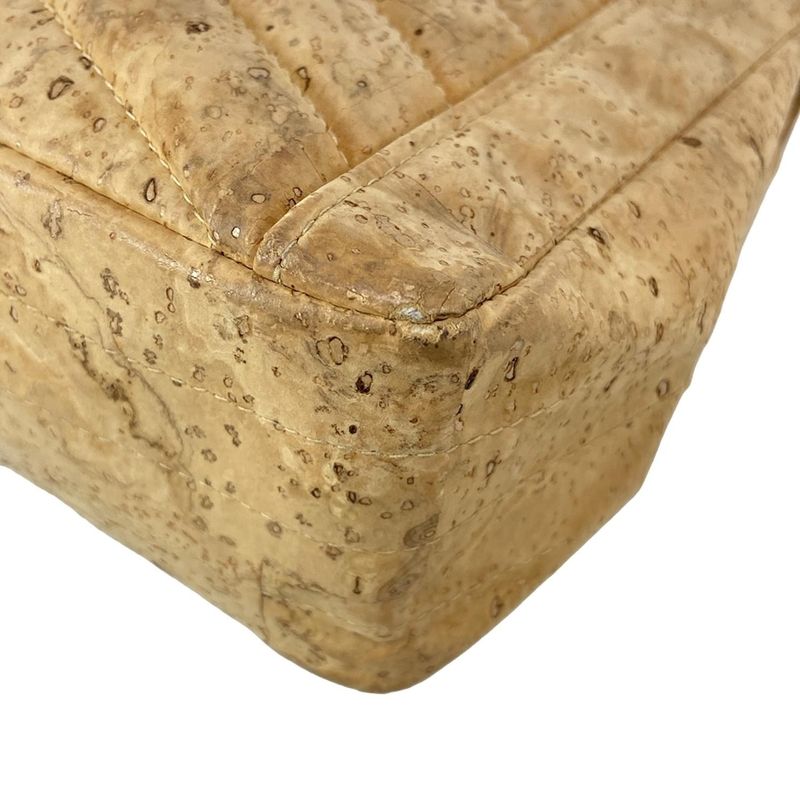 Chanel Shoulder Bag 255/v-stitching (chevron) Beige Chain Shoulder/matt Togo