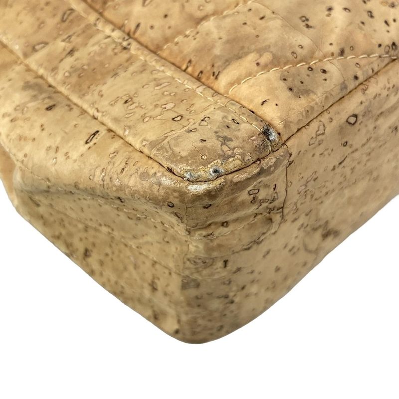 Chanel Shoulder Bag 255/v-stitching (chevron) Beige Chain Shoulder/matt Togo