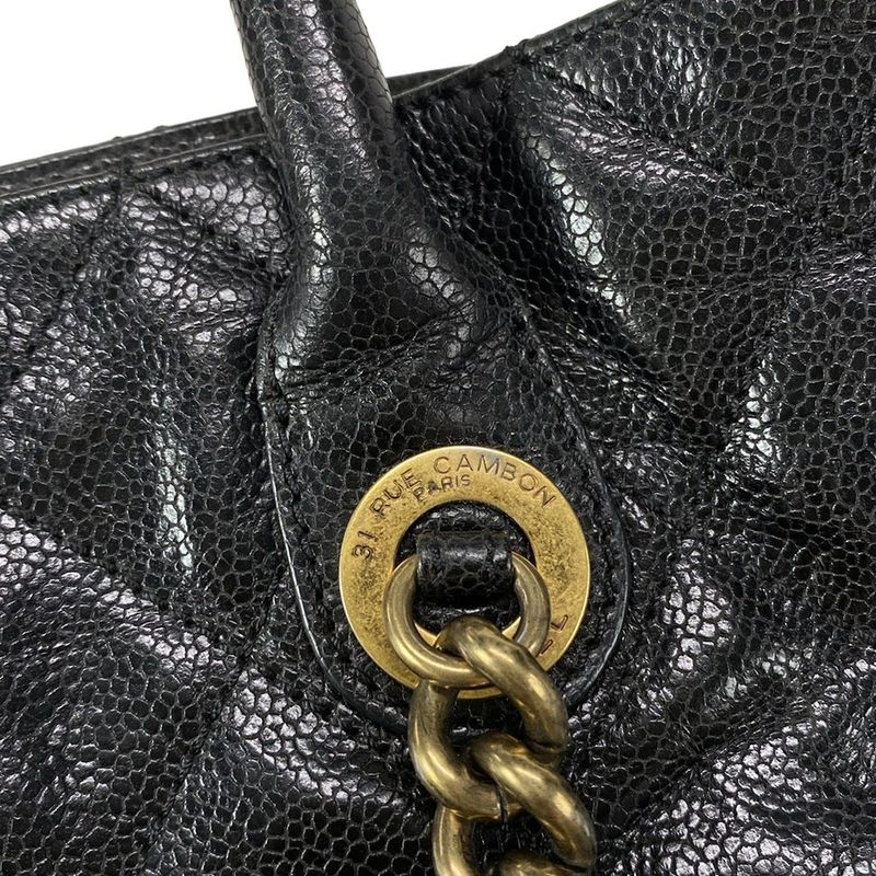 Chanel Tote Bag Shiva / Matelasse Black Chain Shoulder / Vintage Gold Hardware