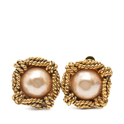 Chanel Square Gold Plated Faux Pearl Ladies Chanel