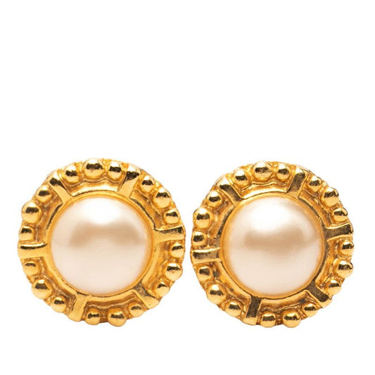 Chanel Vintage Round Gold Plated Faux Pearl Ladies Chanel