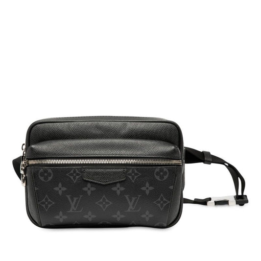 Louis Vuitton Taiga Lama Bum Bag Outdoor Body Bag Waist Bag M30245 Noir Black