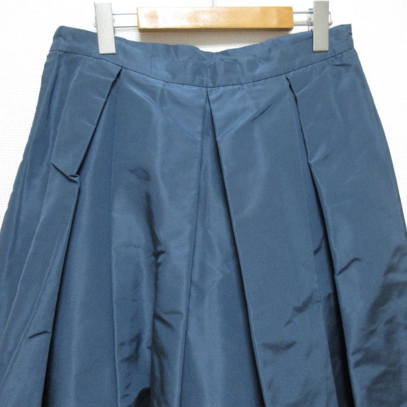 Prada 100% Silk Knee-Length Tucked Flared Skirt Size 44s Blue Women Used