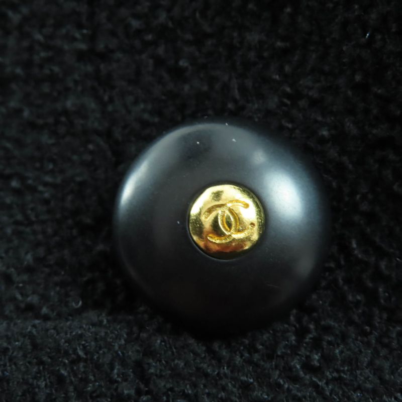 CHANEL Vintage 95A P05816v04346 Coco Mark Button Tweed Jacket Skirt Setup Black