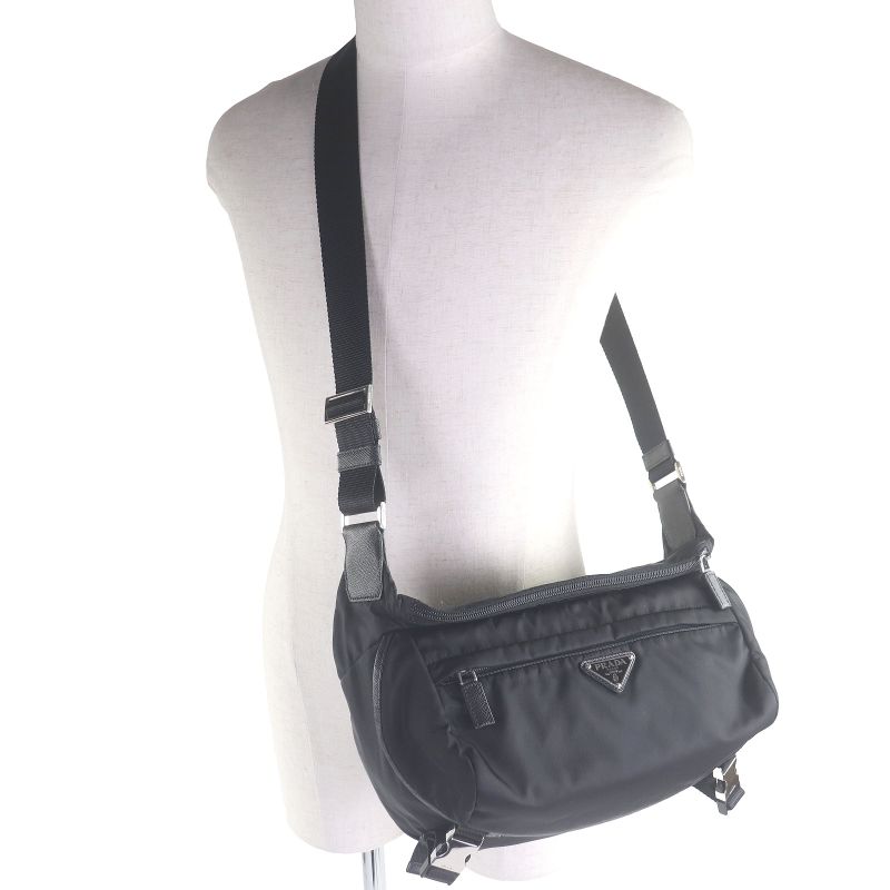 Prada 2vh994 Re-nylon Triangle Logo Triangle Plate Shoulder Bag Crossbody Bag