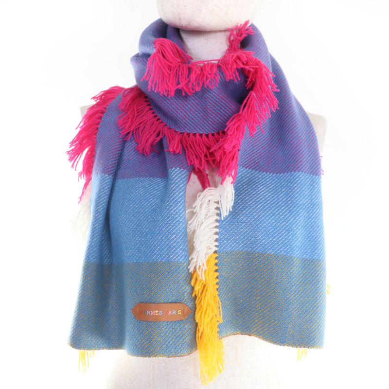 Hermes 100% Cashmere Knit Scarf With Logo Leather Patch And Side Fringe Scarf