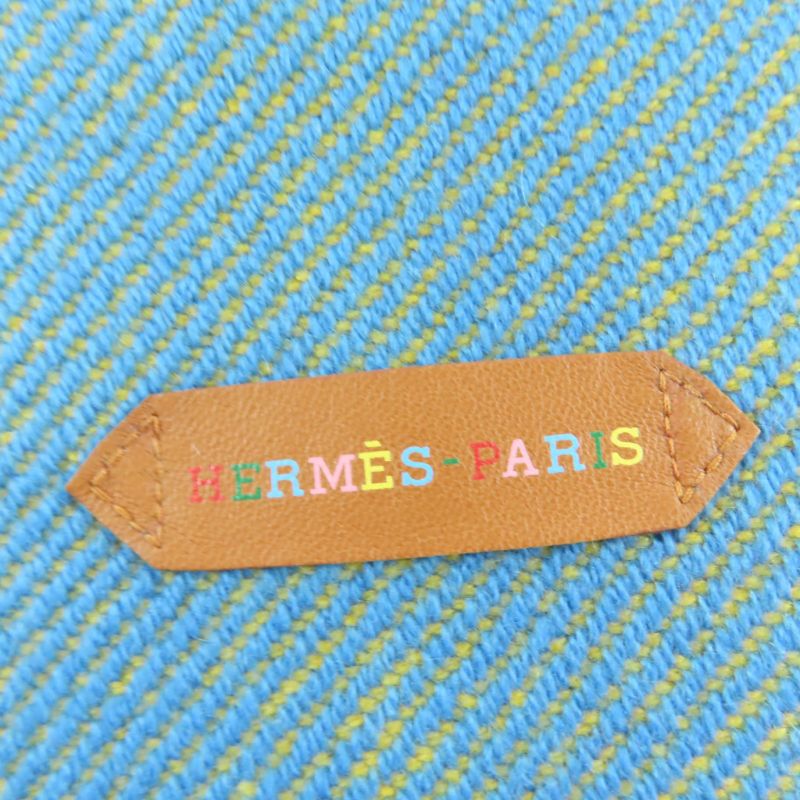 Hermes 100% Cashmere Knit Scarf With Logo Leather Patch And Side Fringe Scarf