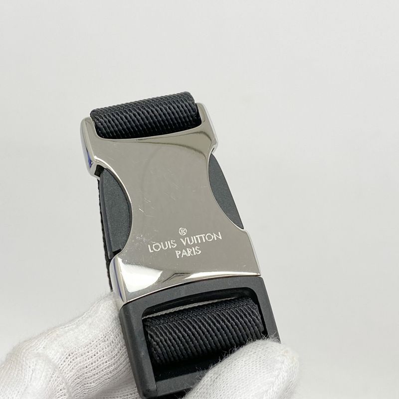 Louis Vuitton Taiga Bum Bag Outdoor M33438 Noir Black Men's