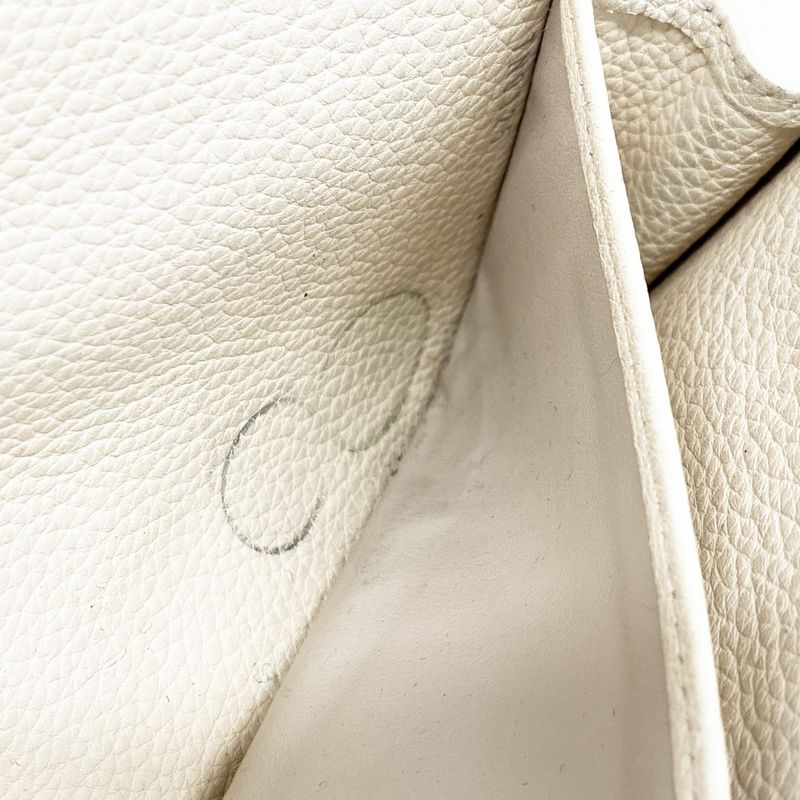 Louis Vuitton Long Wallet Mahina Portefeuille Mahina Iris M60177 Ivoire Ladies