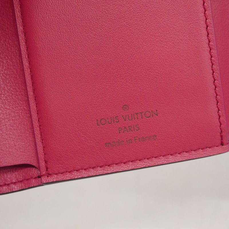Louis Vuitton Trifold Wallet Taurillon Portefeuille Capucines Compact M62157