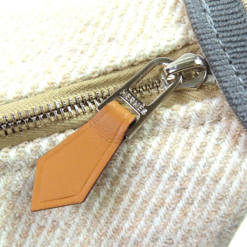 Hermes Brid-a-Brac PM Au Carre 100% Wool Segre Silver Hardware Serie Button