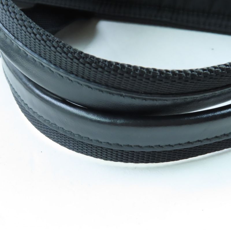 Prada 1bg867 Re-nylon With Pouch And Shoulder Triangle Logo Leather Use 2WAY