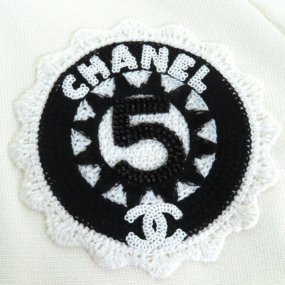CHANEL 2023 P74166 Coco Mark Logo NO.5 Patch Sequin Embellished Blouson White