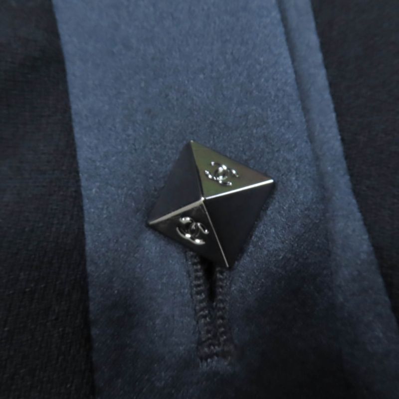 CHANEL 03A P21990w03211 Wool Silk Coco Mark Pyramid Button Jacket Black 40 Made