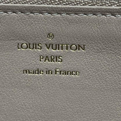 Louis Vuitton Capucines Portefeuille Capucines M62763 Tivoli Leather