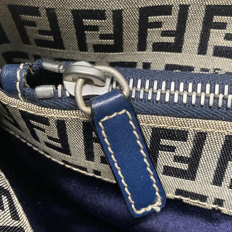 Fendi Shoulder Bag Zucchino Pattern 0916115001 Ivory X Dark Navy Leather