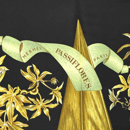 Exhibited Hermes Carr 90 Large Scarf Passiflores Passion Flower Silk 100%