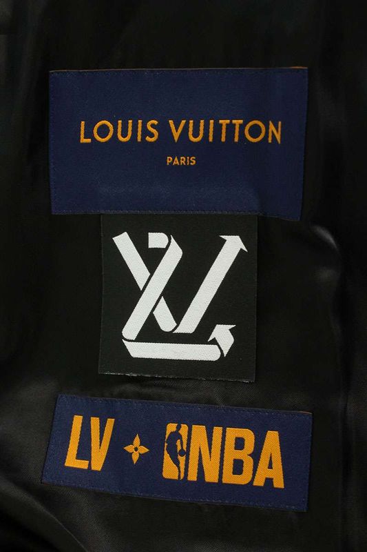 Louis Vuitton 21AW Rm212m MJY Hll02e NBA Basketball Stadium Blouson Men 46