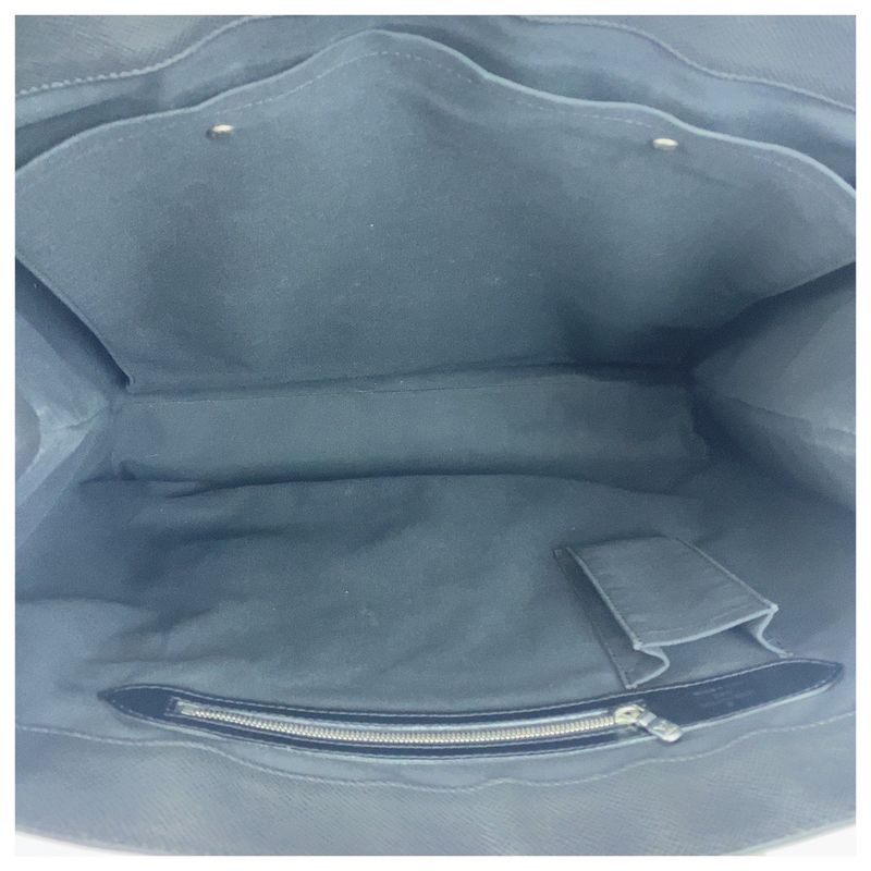 Louis Vuitton Taiga Casbek GM Black Silver Hardware Leather M31012 Business Bag