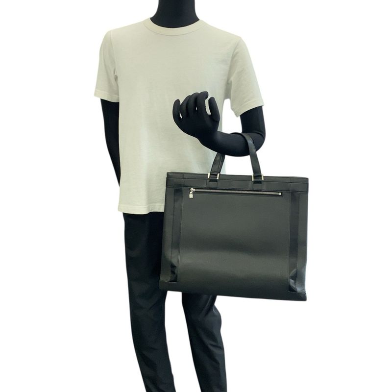 Louis Vuitton Taiga Casbek GM Black Silver Hardware Leather M31012 Business Bag