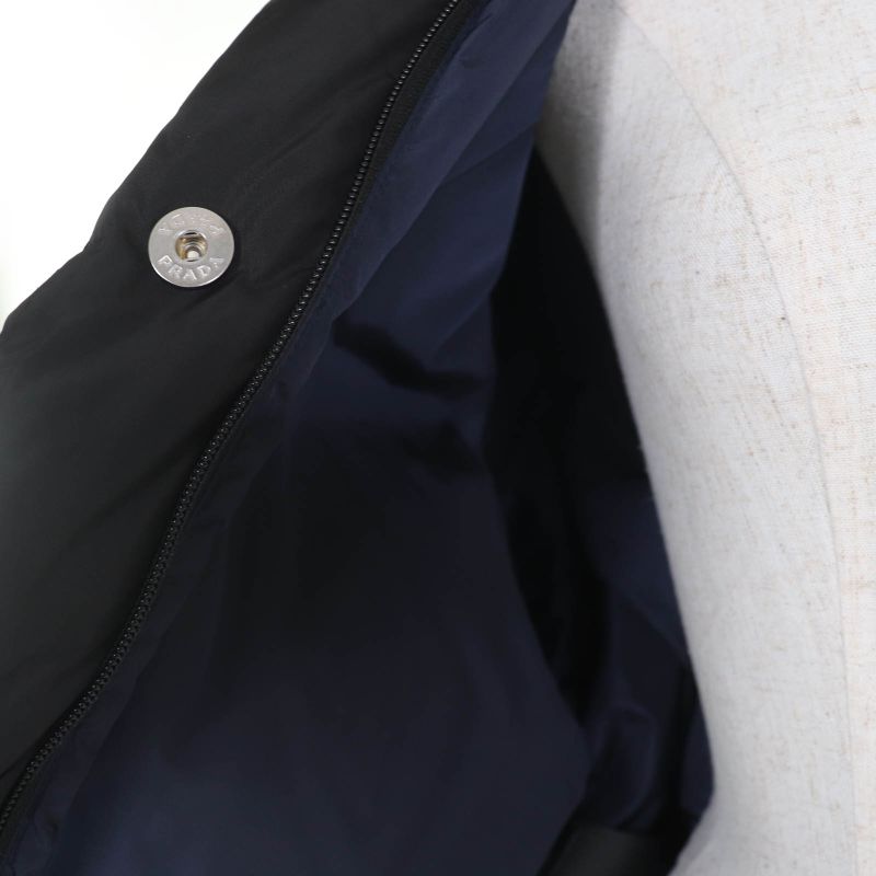 Prada 23AW 29y132re-nylon Triangle Logo Cropped 2WAY Down Jacket Black 40