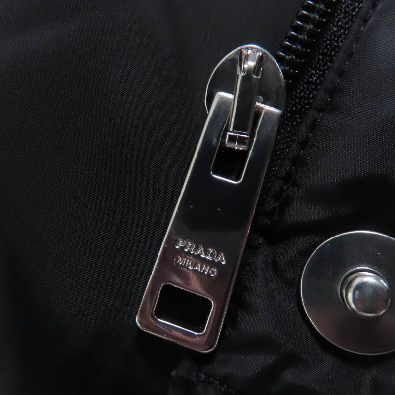 Prada 23AW 29y132re-nylon Triangle Logo Cropped 2WAY Down Jacket Black 40