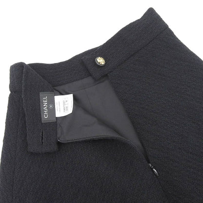 CHANEL P36027 Lined With 100% Silk Coco Mark Buttons Single Color Tweed Skirt