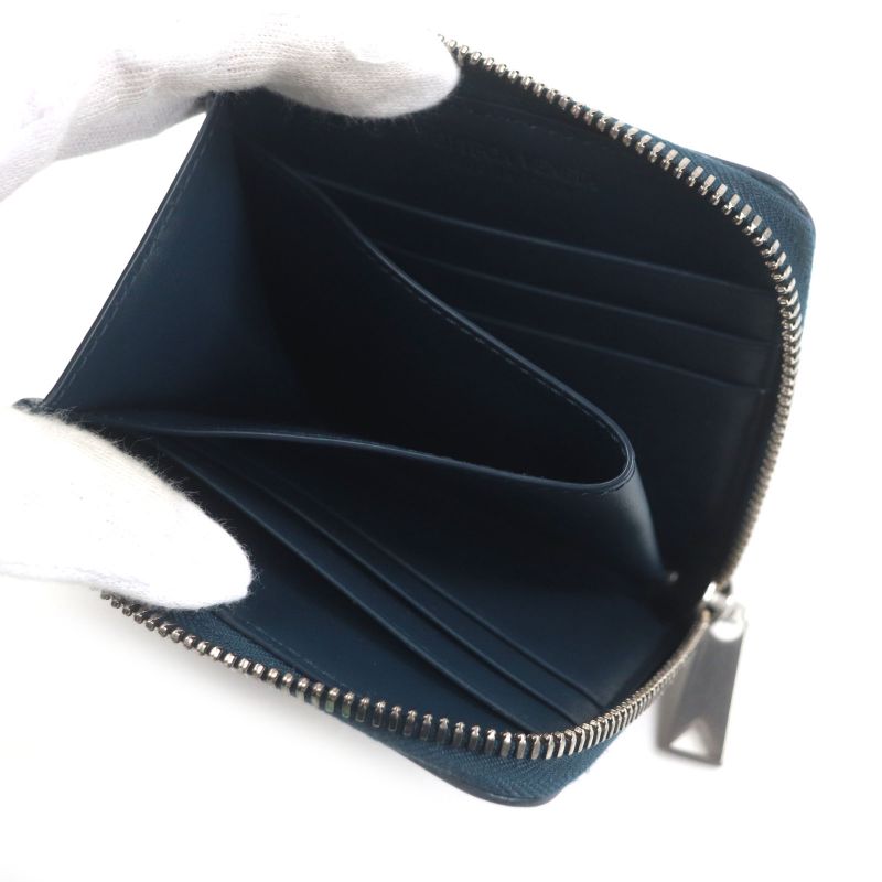  Bottega Veneta 765782 Cassette Square Compact Zip Around