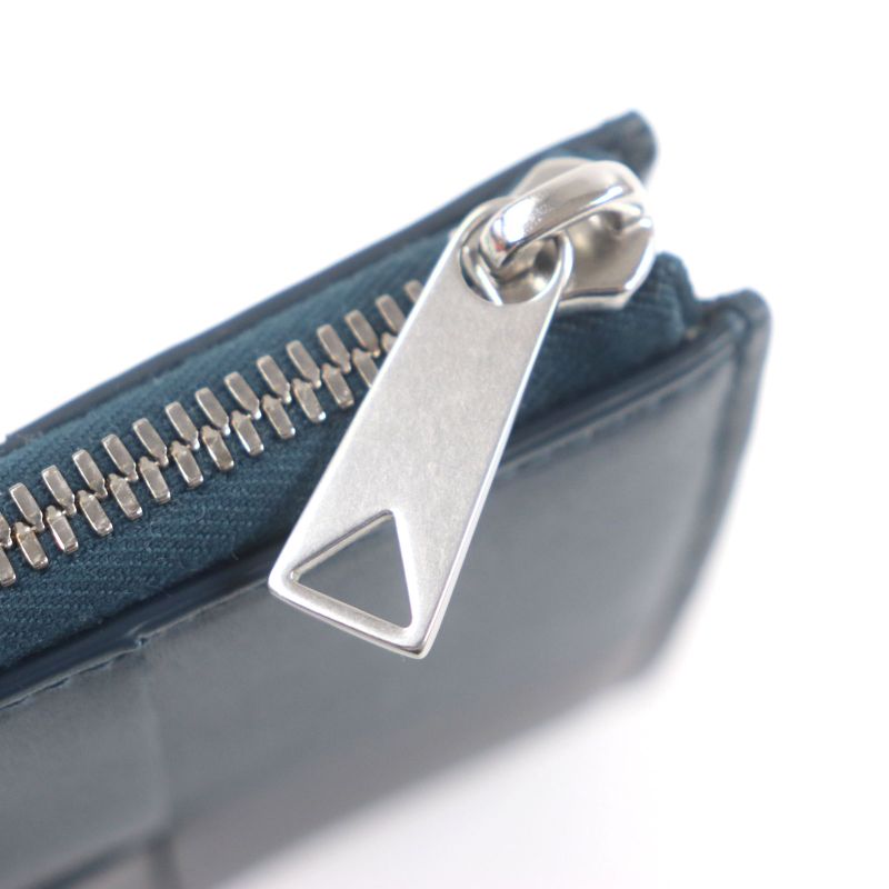  Bottega Veneta 765782 Cassette Square Compact Zip Around