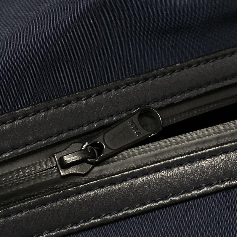 Fendi Backpack Sac Backpack/bag Bugs Eye 7vz035 Navy And Black Leather