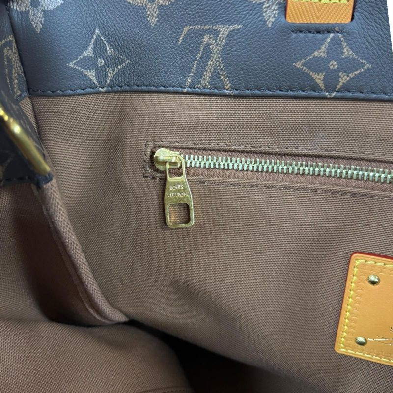 Louis Vuitton Shopper Tote MM Monogram Tote Leather M13928 Brown Women's Louis