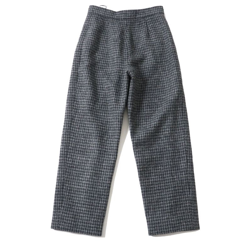 CHANEL P73635 100% Wool Tweed Long Pants With Coco Mark Buttons Gray And Black