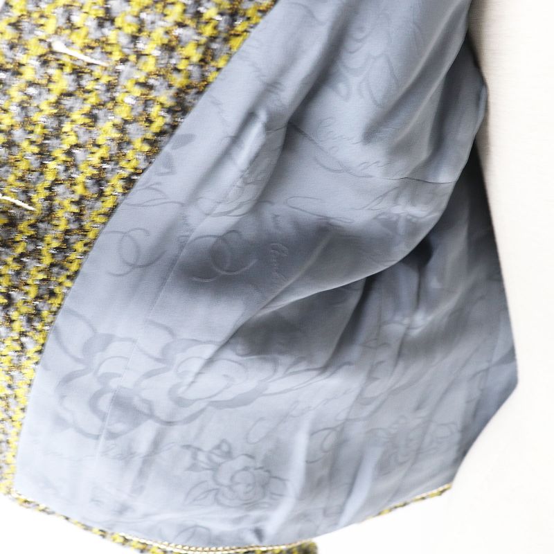 CHANEL P57148 Tweed Coat With Coco Mark Buttons And Coco Mark Belt Yellow And
