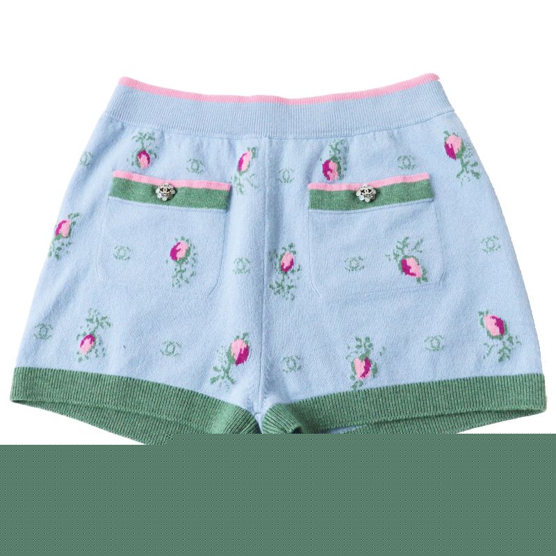 CHANEL 2022 P73869 P73823 100% Cashmere Coco Mark Button Knit Setup With Stones