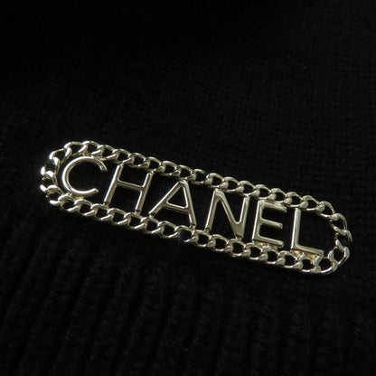 CHANEL P62881 100% Cashmere Off-shoulder Long Sleeve Knit With Logo Plate Black
