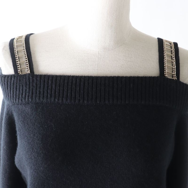 CHANEL P62881 100% Cashmere Off-shoulder Long Sleeve Knit With Logo Plate Black