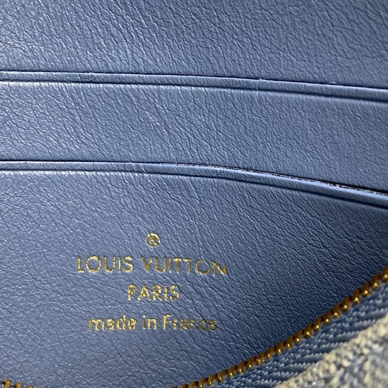 Louis Vuitton New Wave Pochette Zip Clutch Bag M67538 Light Blue