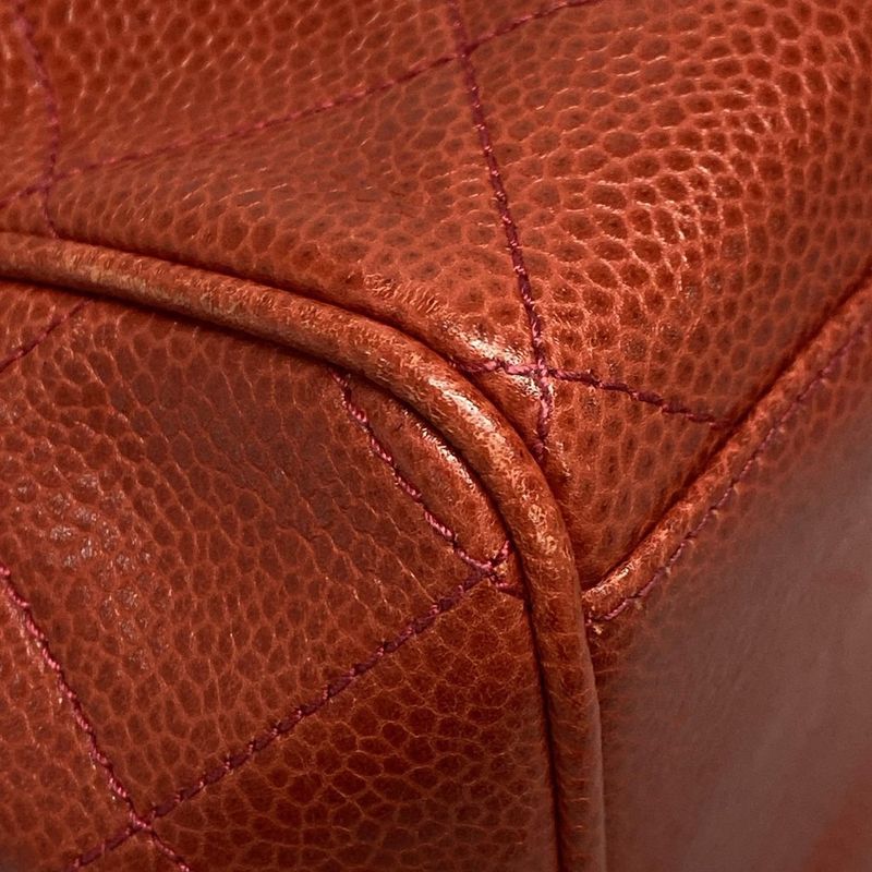 Chanel Shoulder Bag Matelasse Red Gold Hardware / Chain Shoulder