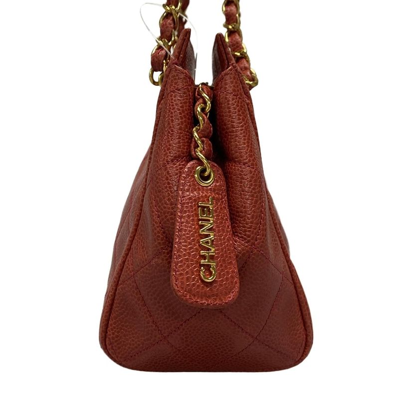 Chanel Shoulder Bag Matelasse Red Gold Hardware / Chain Shoulder