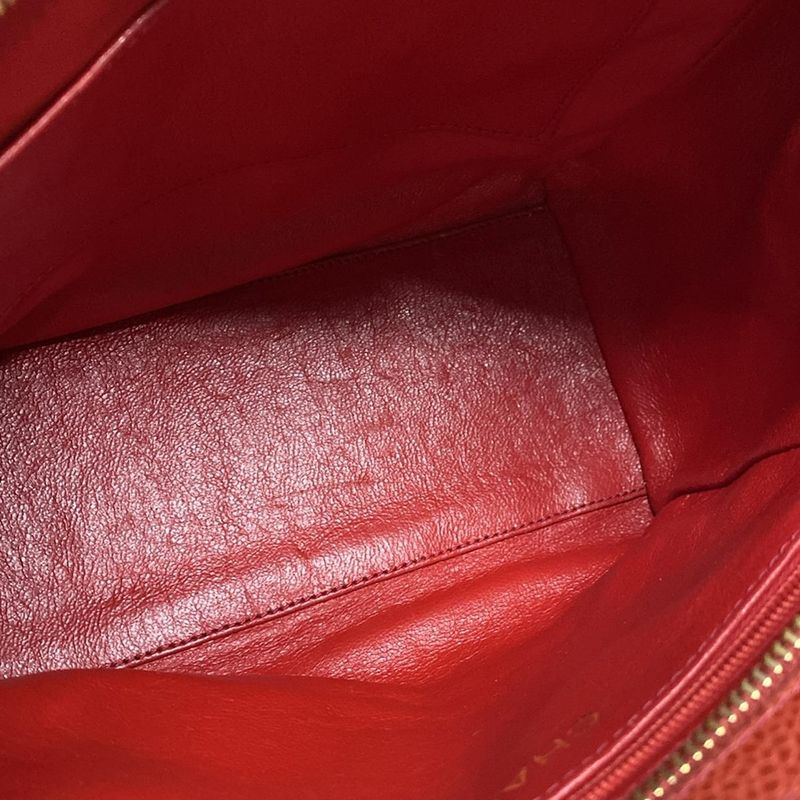 Chanel Shoulder Bag Matelasse Red Gold Hardware / Chain Shoulder