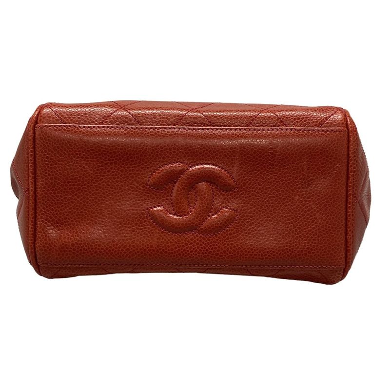 Chanel Shoulder Bag Matelasse Red Gold Hardware / Chain Shoulder