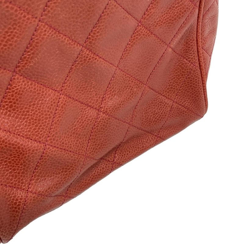 Chanel Shoulder Bag Matelasse Red Gold Hardware / Chain Shoulder